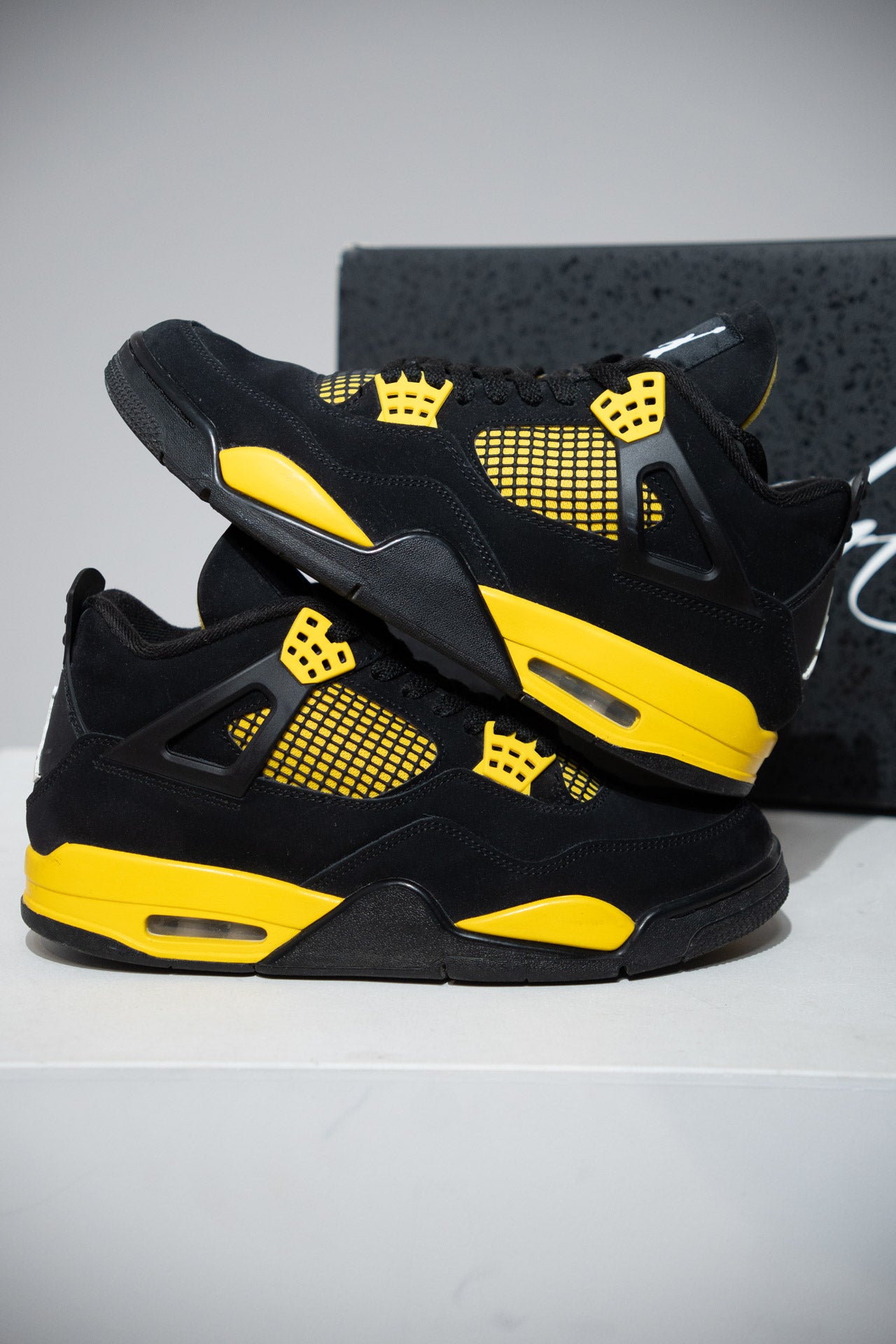 Jordan 4 Thunder (Taille 43)