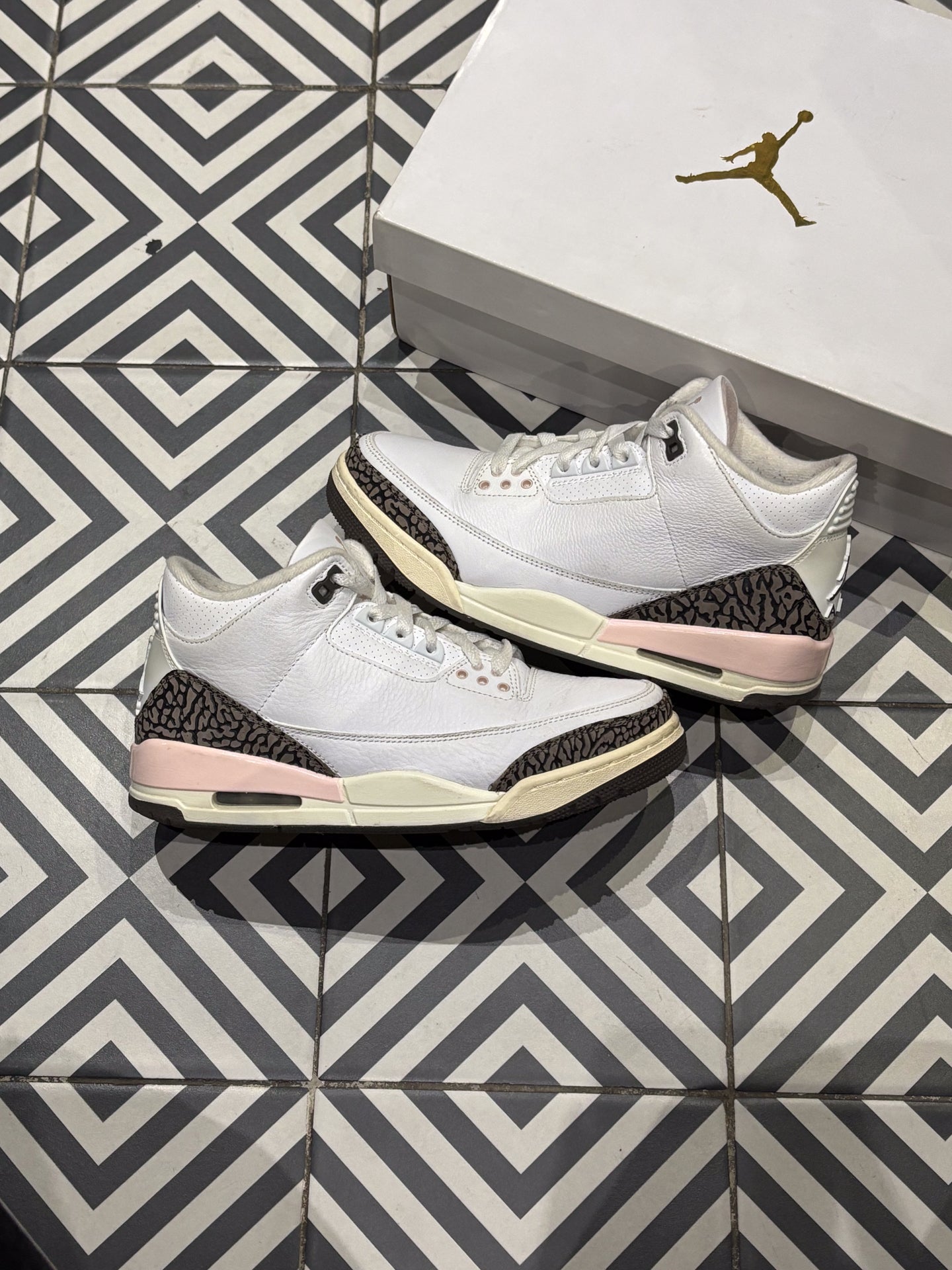 Jordan 3 Napolitan (Taille 40)