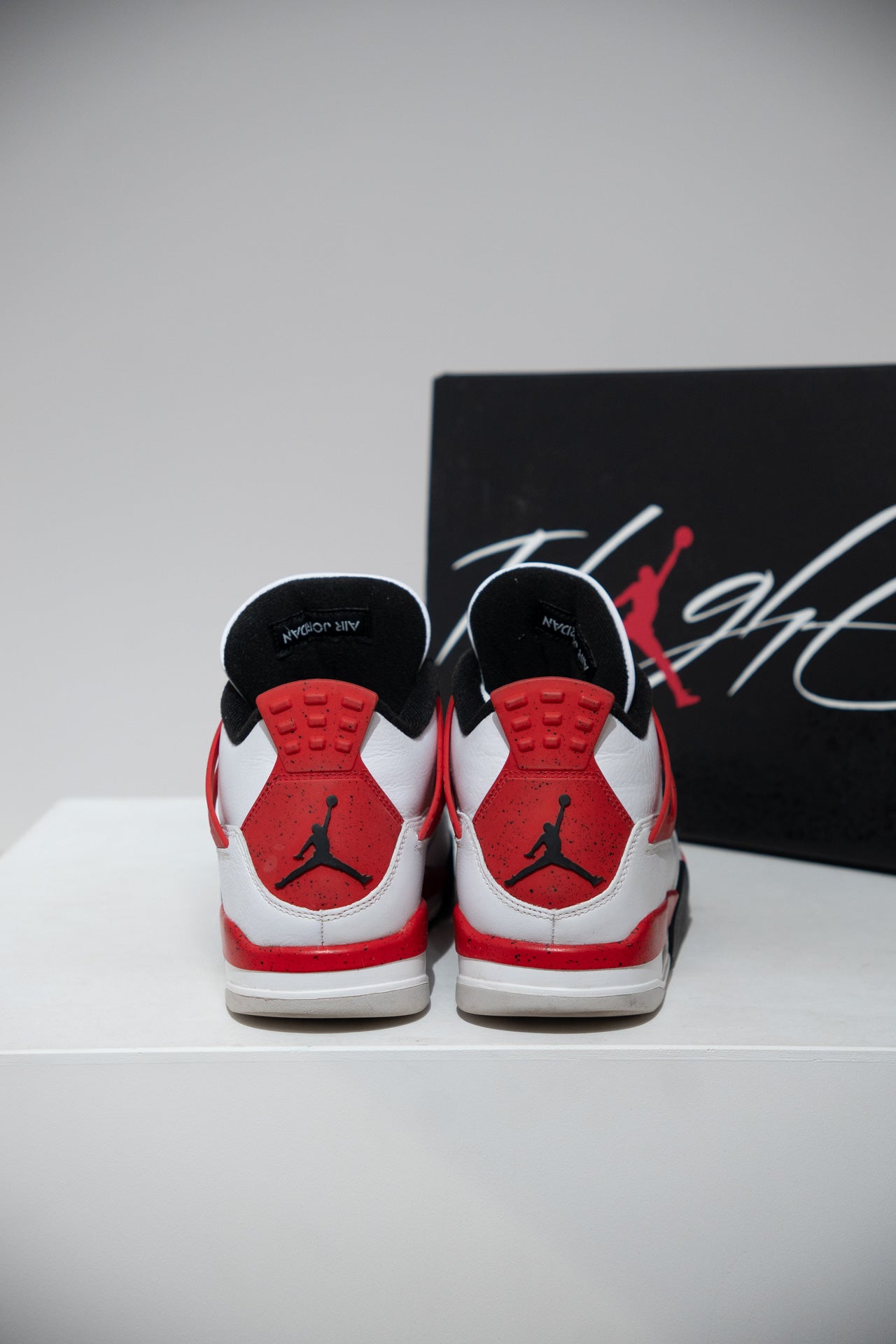 Jordan 4 Red Cement (Taille 44)