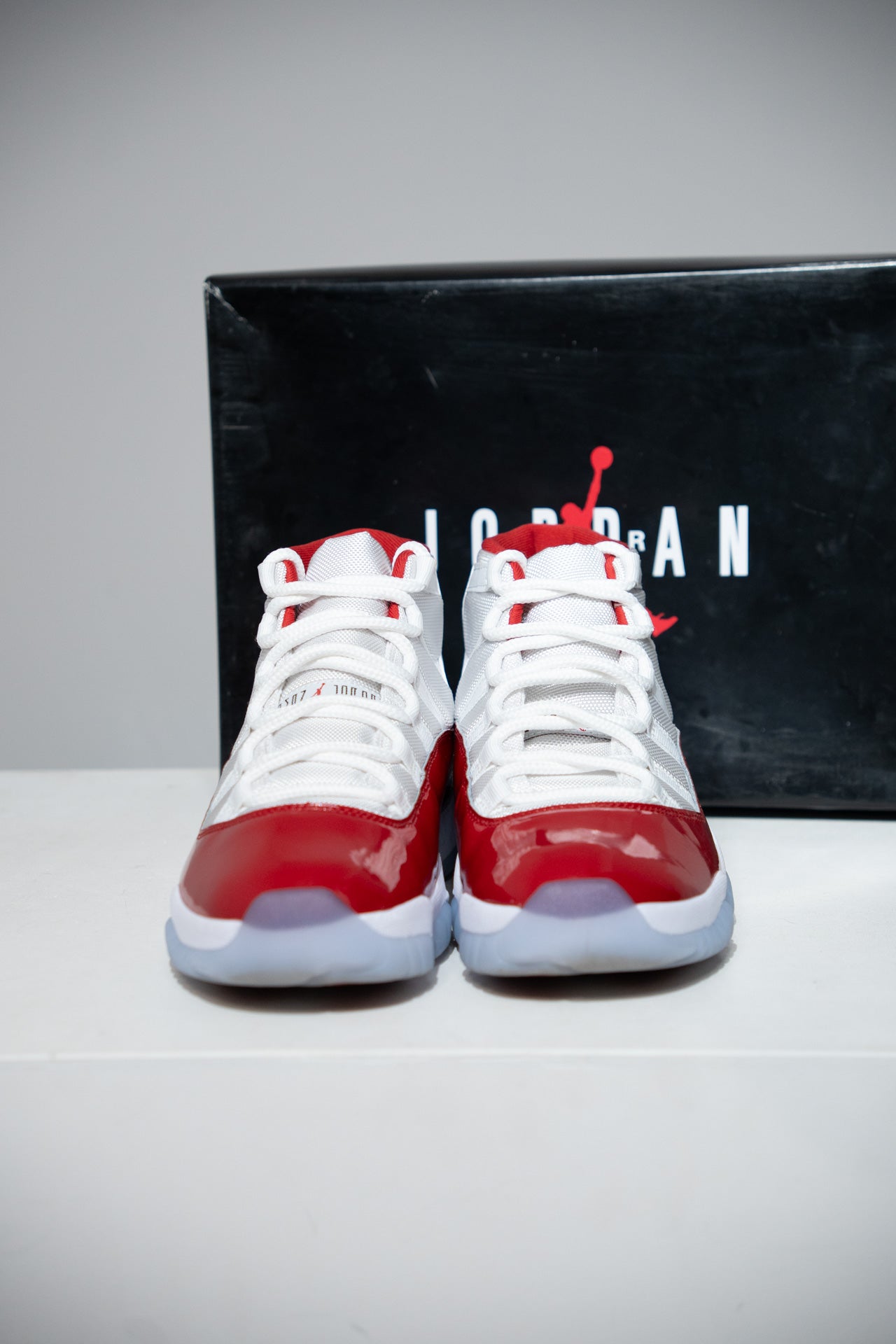 Jordan 11 Cherry (Taille 42)