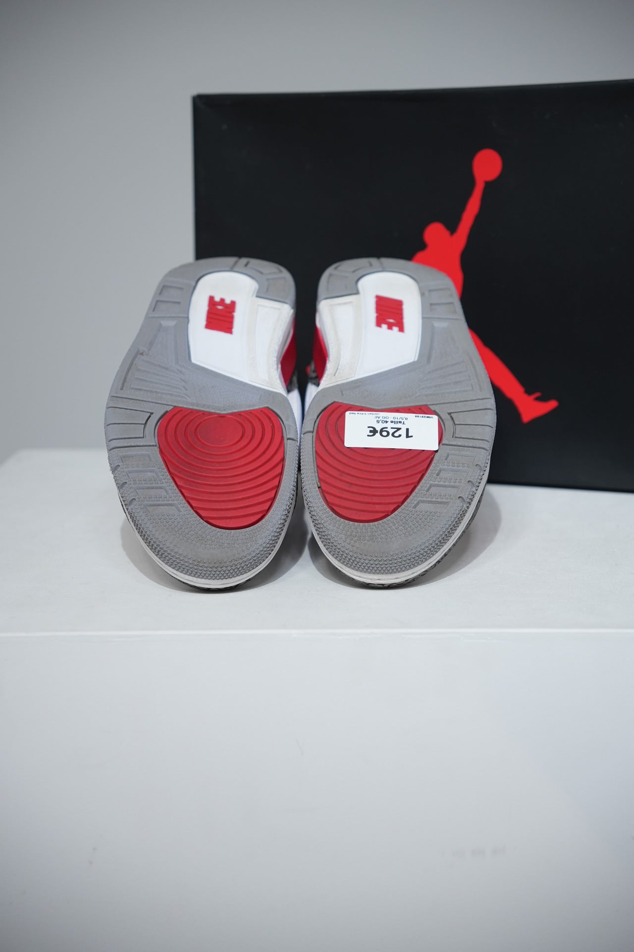 Jordan 3 Fire Red (Taille 40,5)