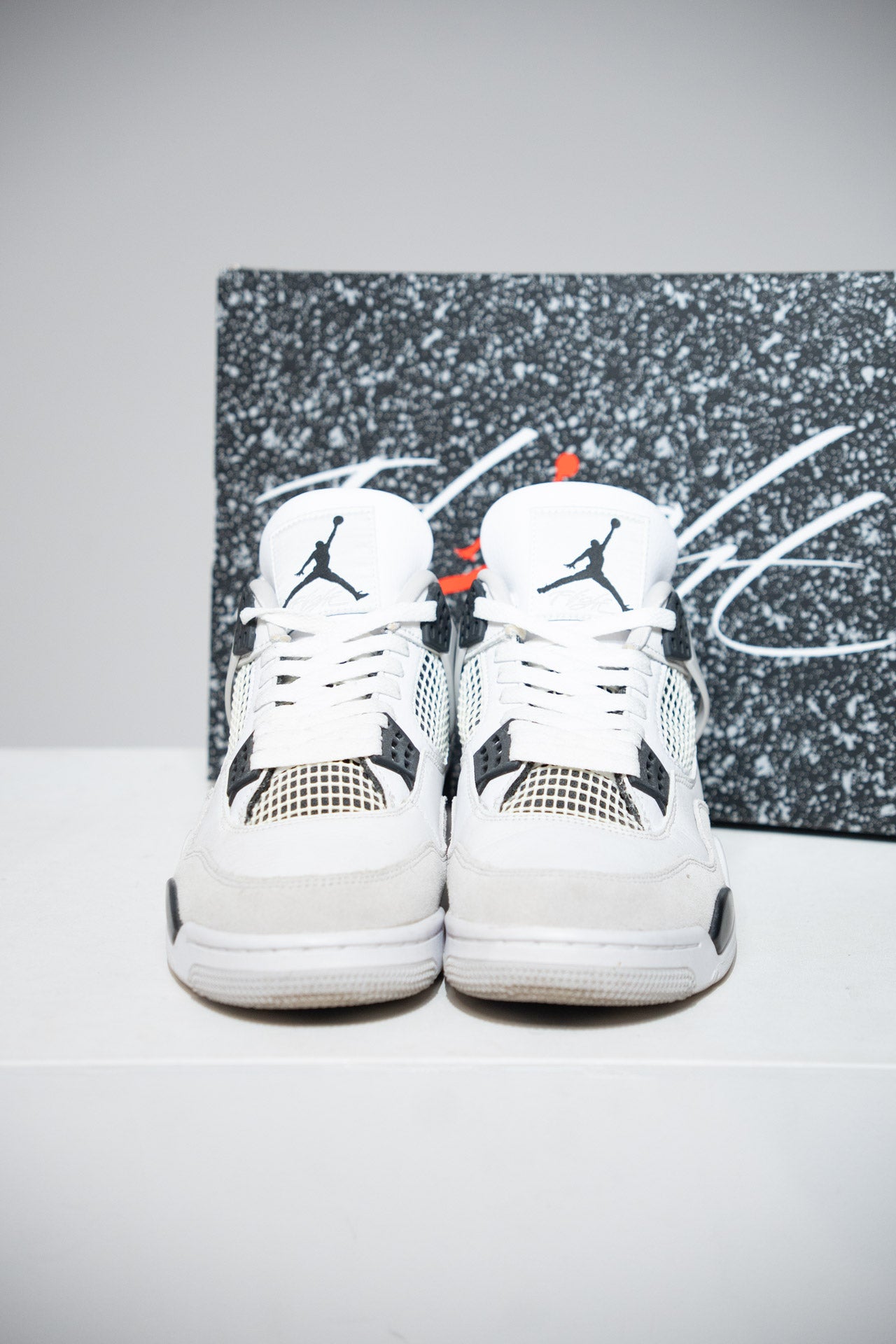 Jordan 4 Military Black (Taille 42,5)