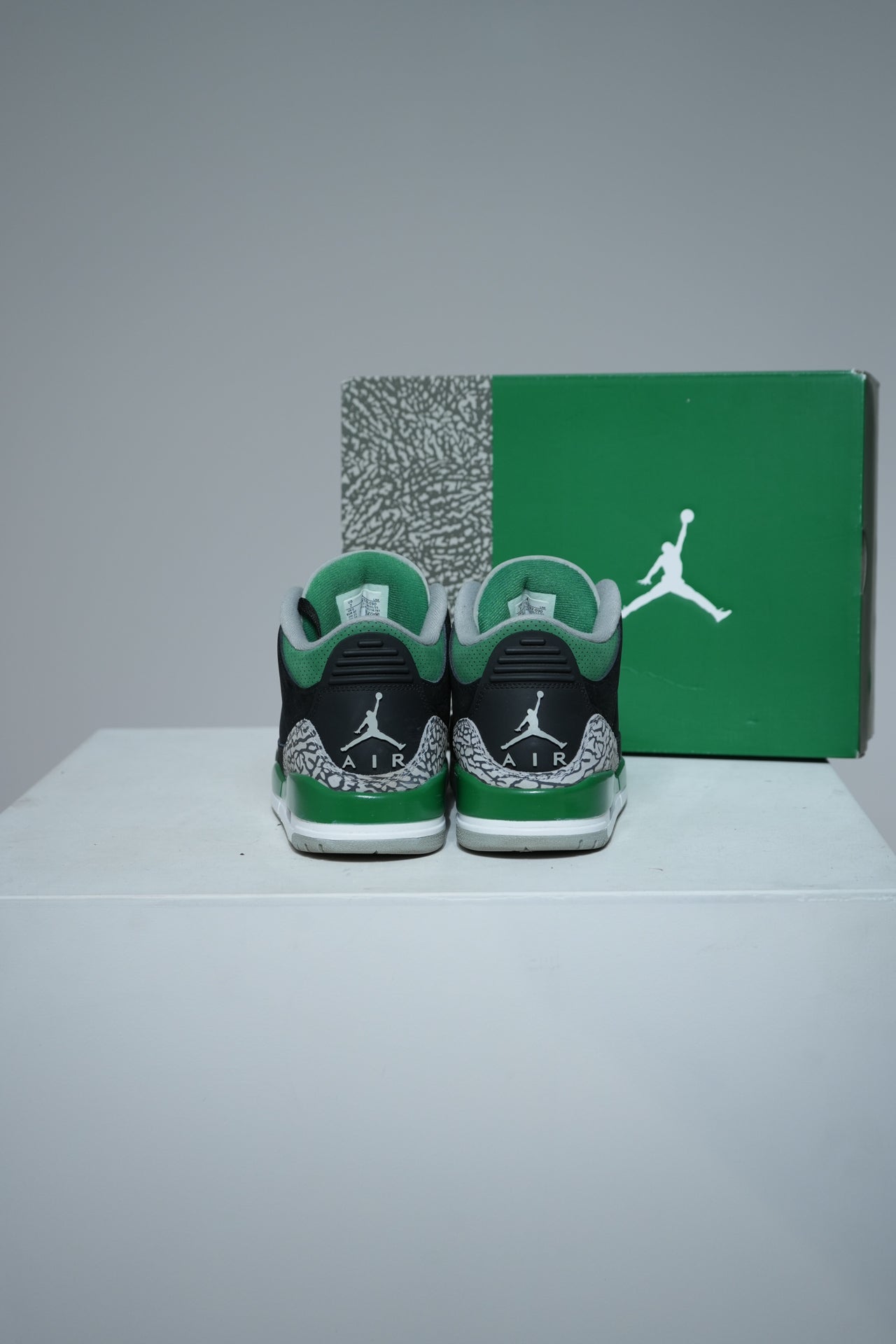 Jordan 3 Pine green (Taille 40)
