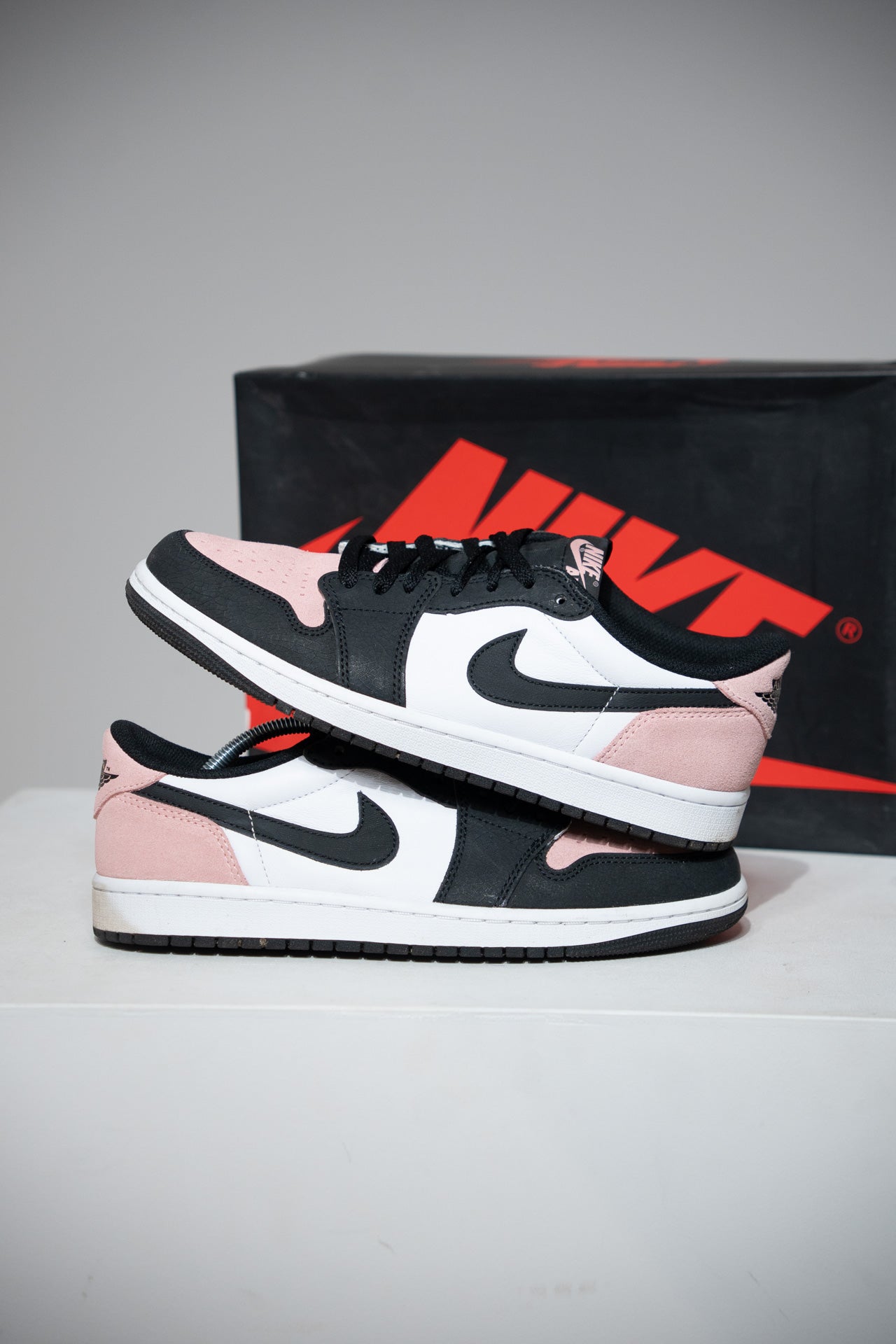 Jordan 1 Low Bleached Coral (Taille 42)