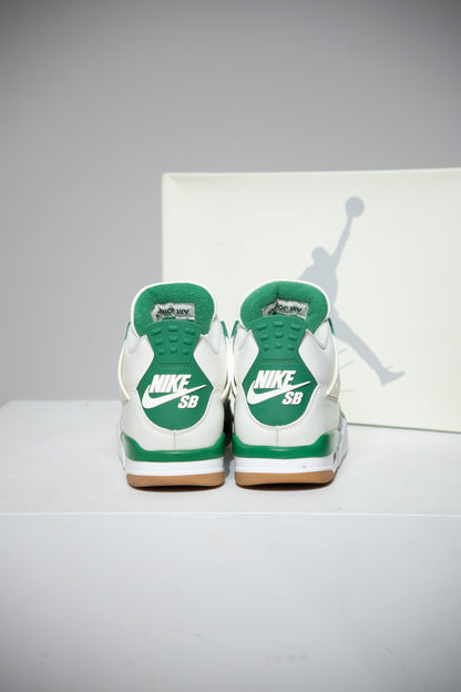Jordan 4 SB pine Green (Taille 40,5)
