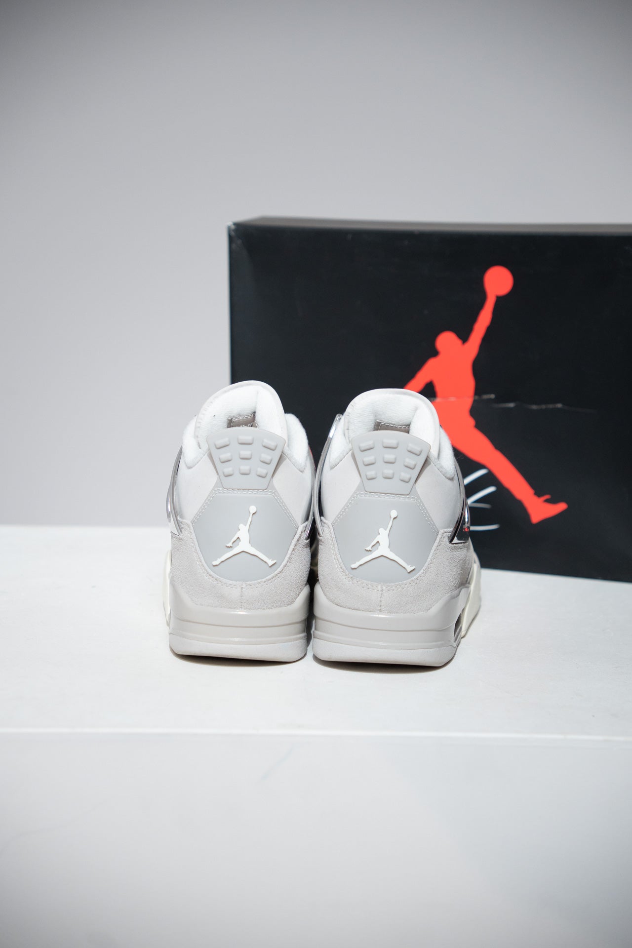 Jordan 4 Frozen Moments (Taille 39)