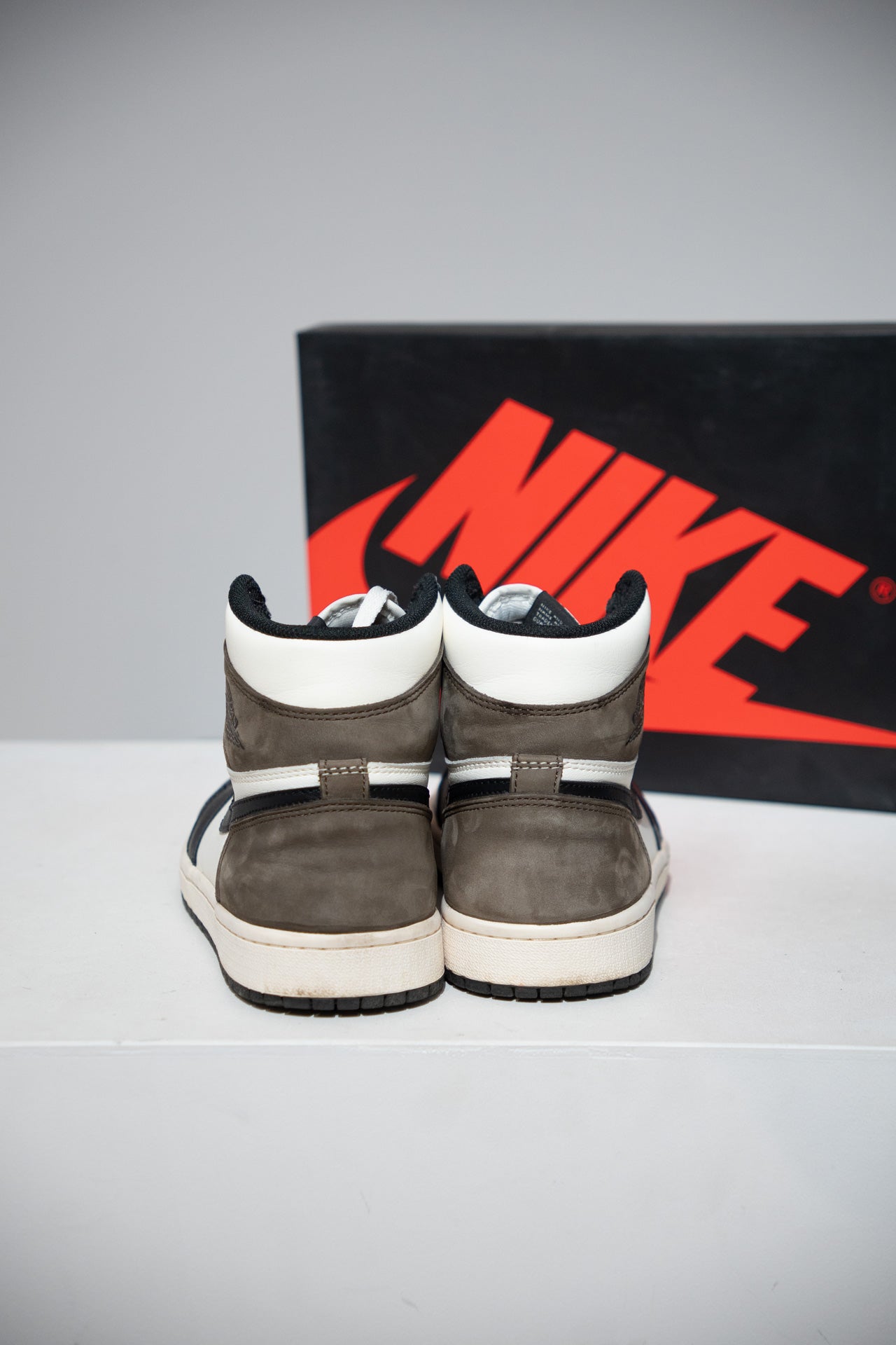 Jordan 1 High Mocha (Taille 40,5)