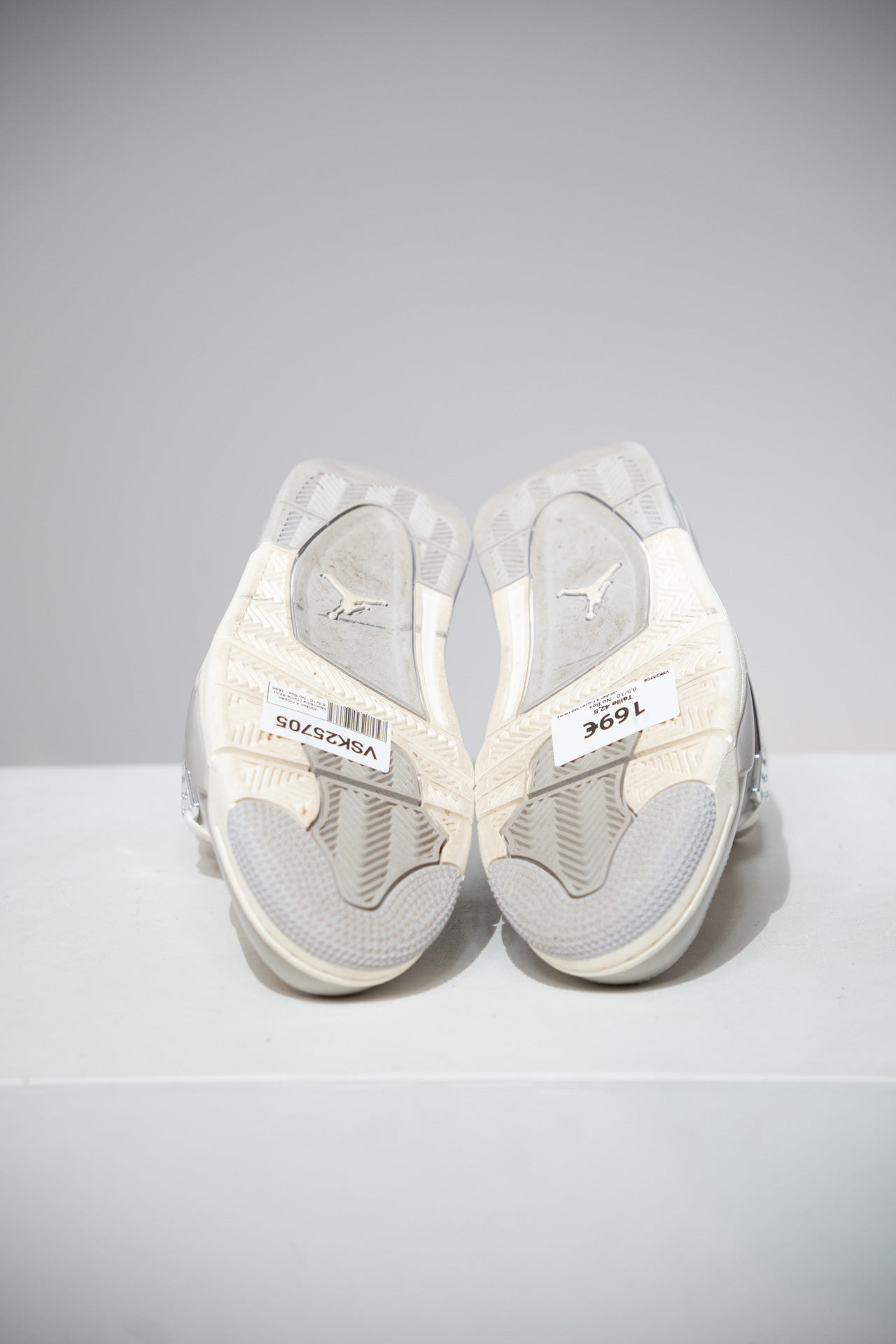 Jordan 4 Frozen Moments (Taille 42,5)