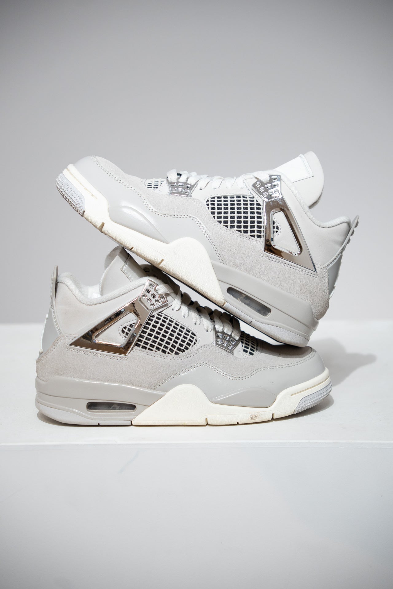 Jordan 4 Frozen Moments (Taille 36,5)