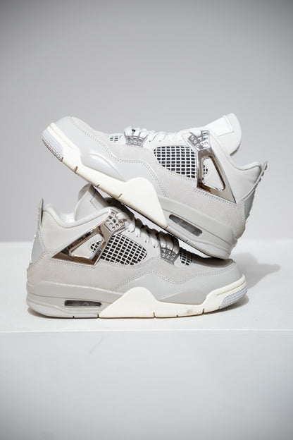 Jordan 4 Frozen Moments (Taille 36,5)