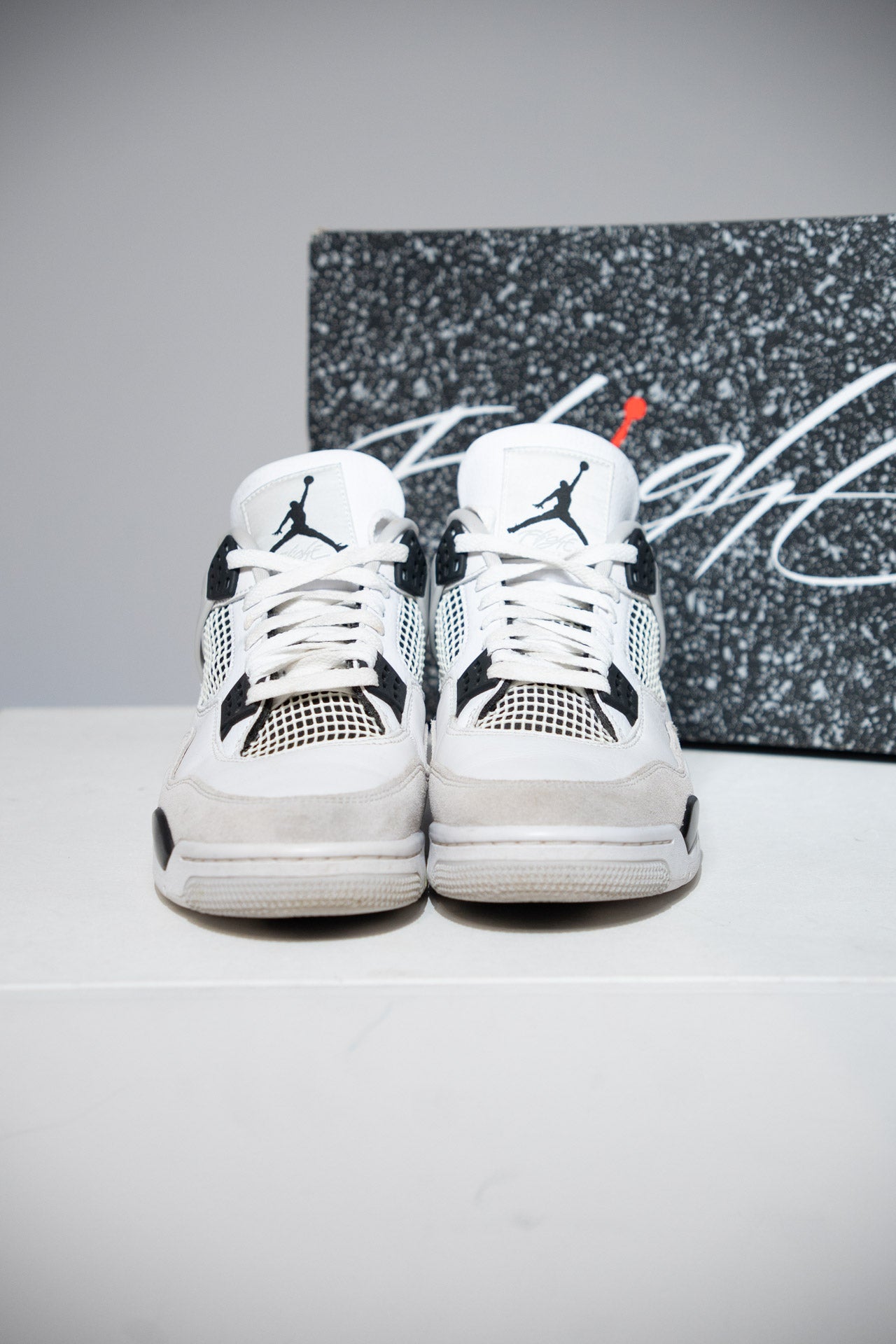 Jordan 4 Military Black (Taille 42,5)