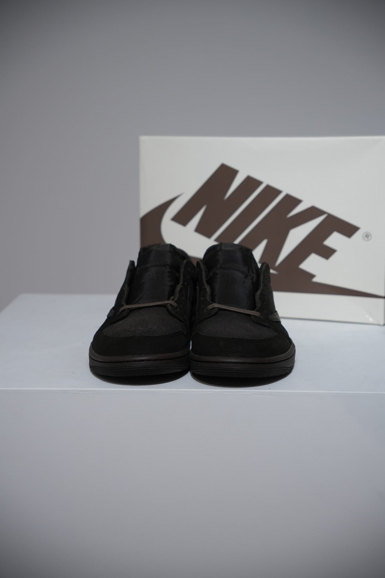 Jordan 1 Low Travis Scott Velvet Brown (Taille 48,5)