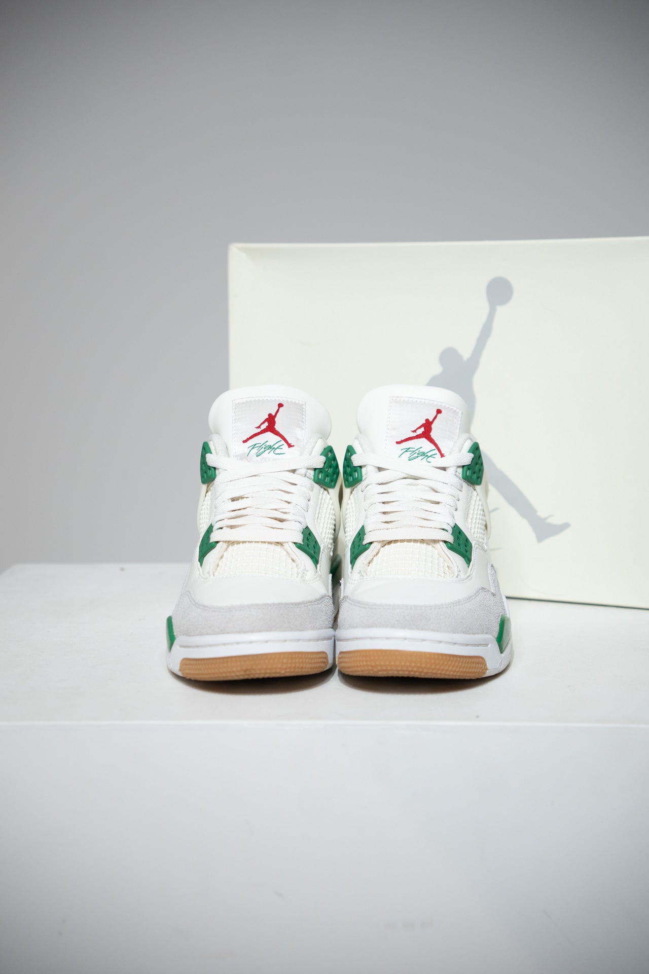 Jordan 4 SB pine Green (Taille 40,5)