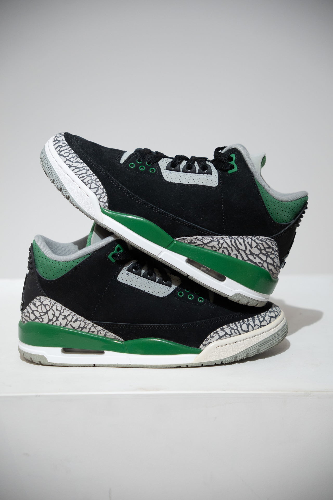 Jordan 3 Pine green (Taille 40)