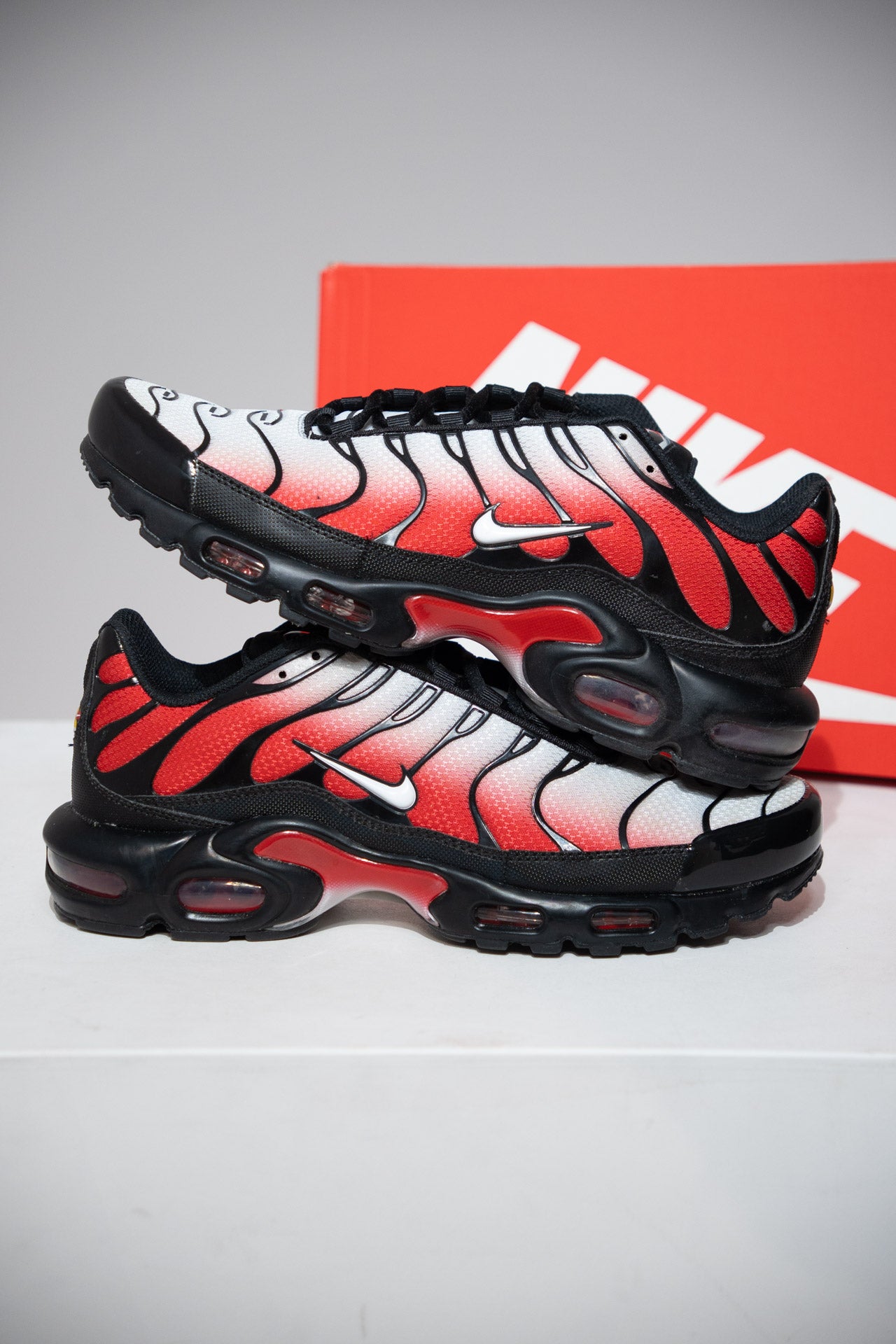 Air Max Plus (TN) Pure platinium University Red (Taille 44)
