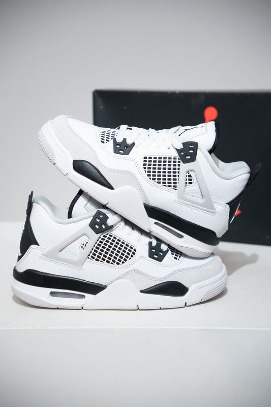 Jordan 4 Military Black GS (Taille 36)