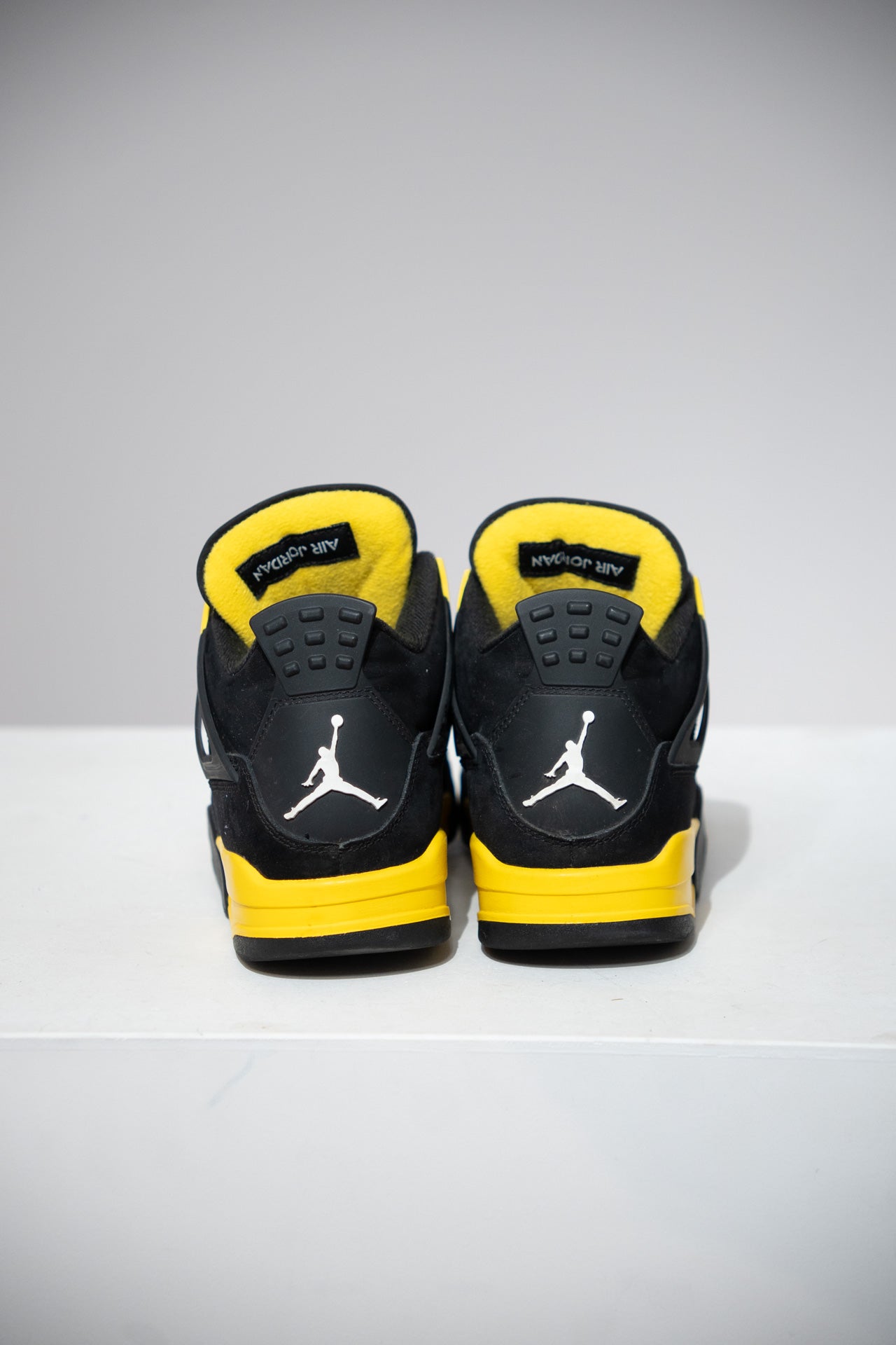 Jordan 4 Thunder (Taille 41)