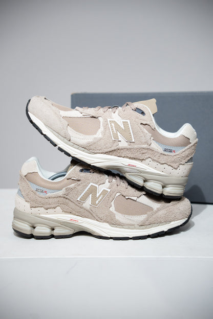 New Balance 2002R Protection Pack Bois Flottant (Taille 41,5)