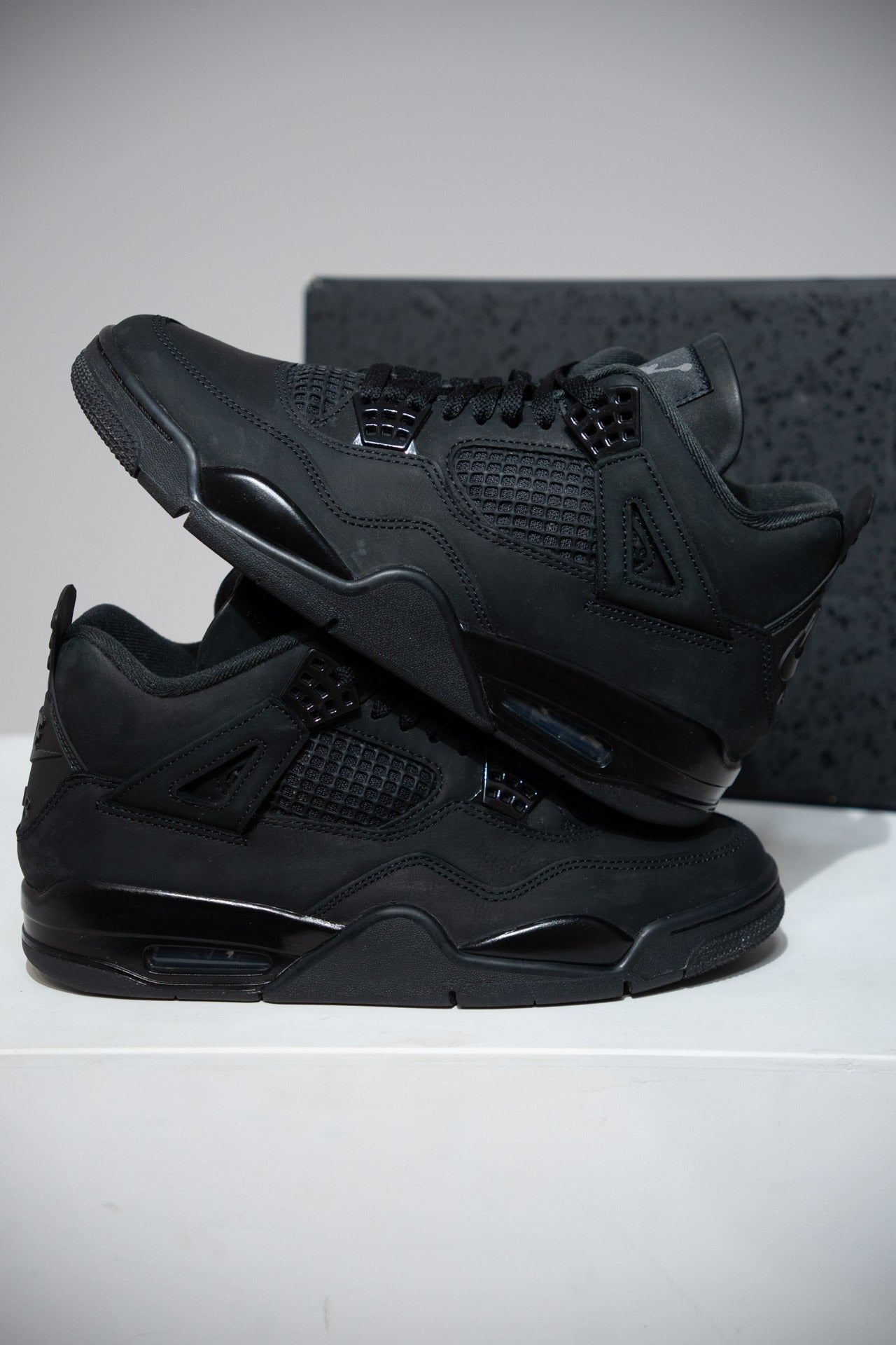 Jordan 4 Black Cat 2025 (Taille 42,5)