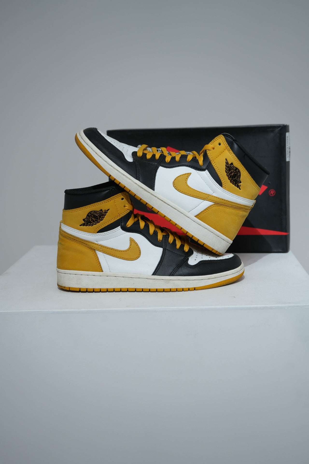 Jordan 1 High Yellow Ochre (Taille 42)
