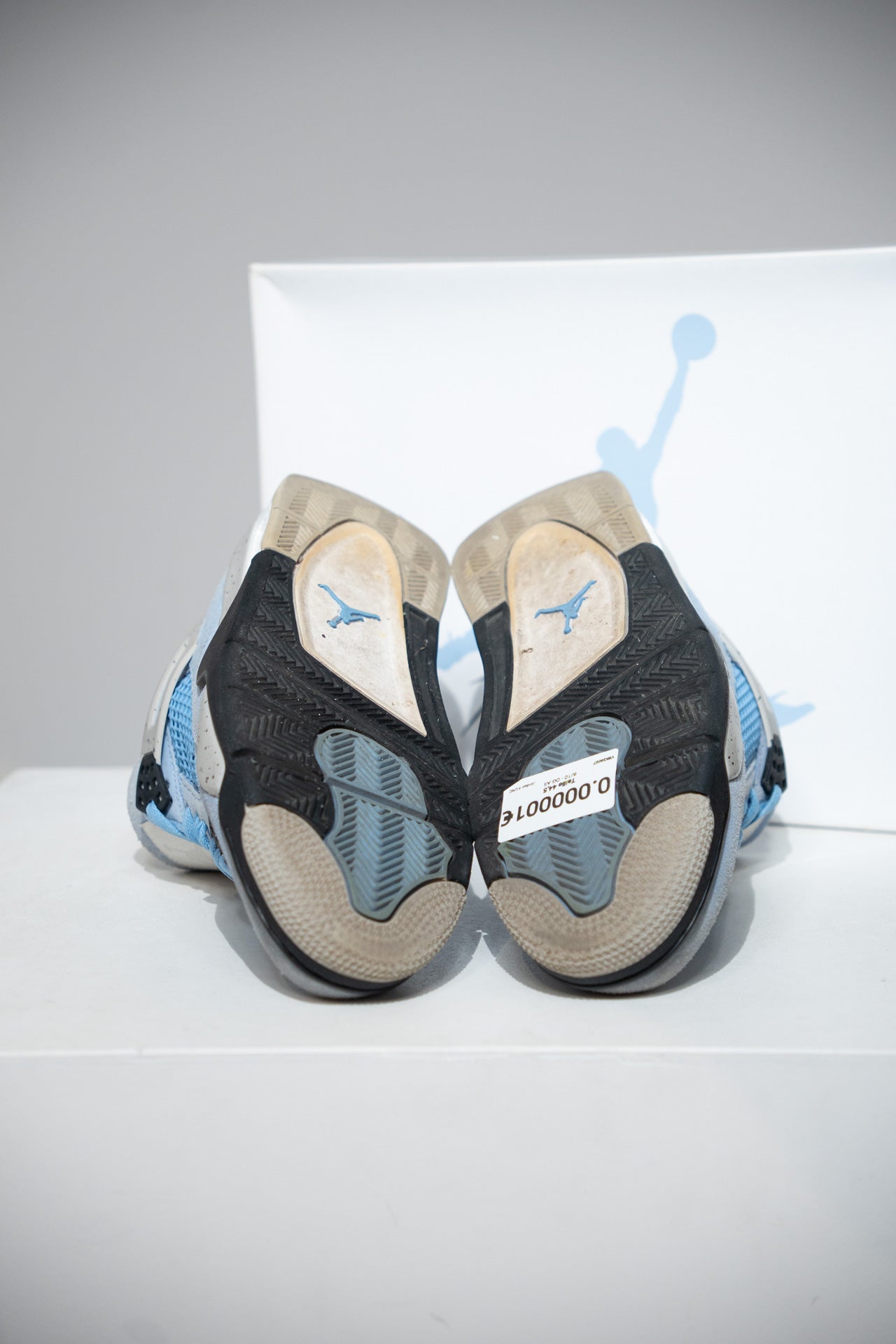 Jordan 4 UNC (Taille 44,5)