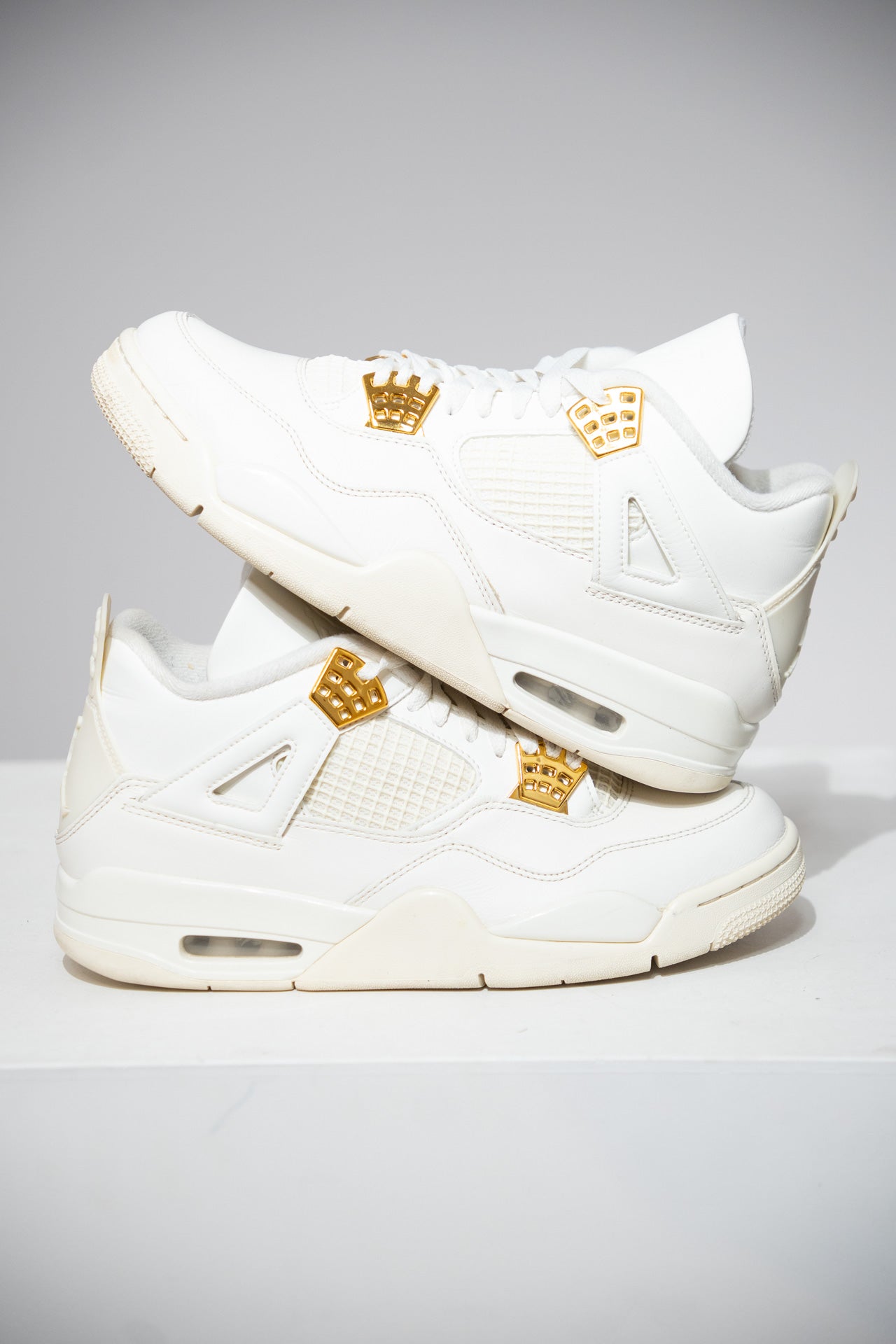 Jordan 4 Metallic Gold (Taille 42,5)