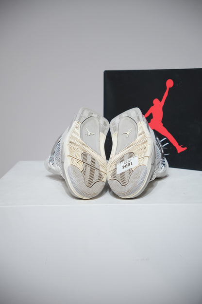 Jordan 4 Frozen Moments (Taille 40,5)
