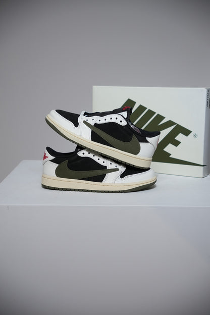 Jordan 1 Low Travis Scott Olive (Taille 44)