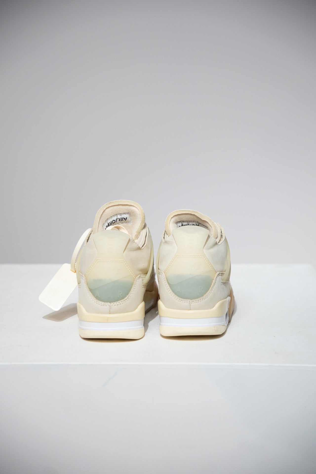 Jordan 4 Off-White Sail (Taille 36)