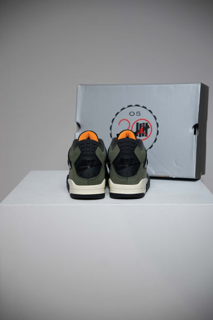 Jordan 4 Undefeated (Taille 42)