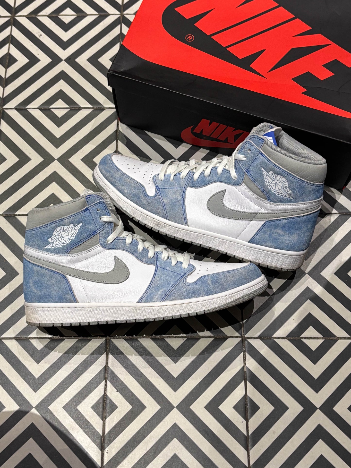 Jordan 1 High Hyper Royal (Taille 50,5)