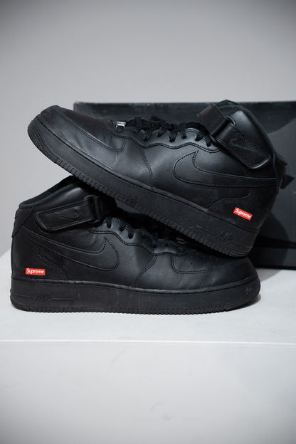 Air Force 1 Mid Supreme Black (Taille 46)