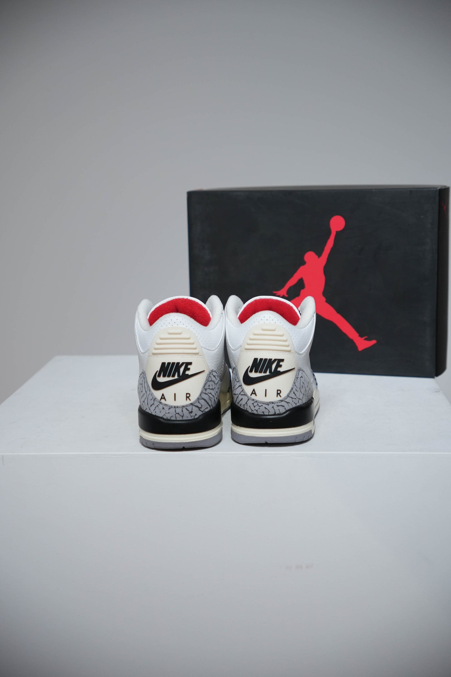 Jordan 3 White Cement Reimagined GS (Taille 39)