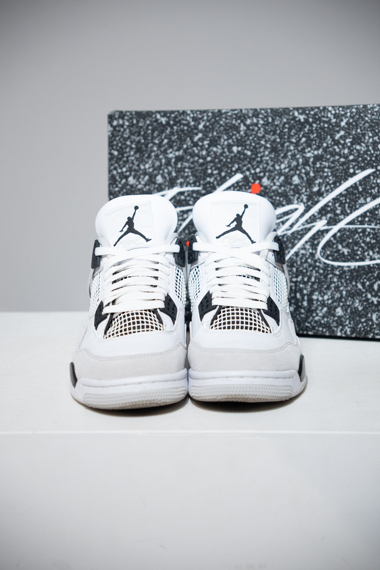 Jordan 4 Military Black (Taille 42)