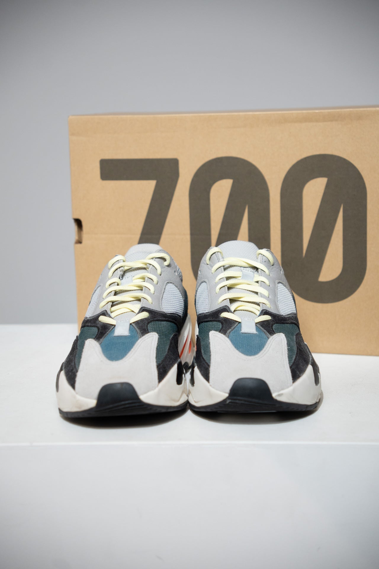 Yeezy 700 Wave Runner (Taille 45 1/3)