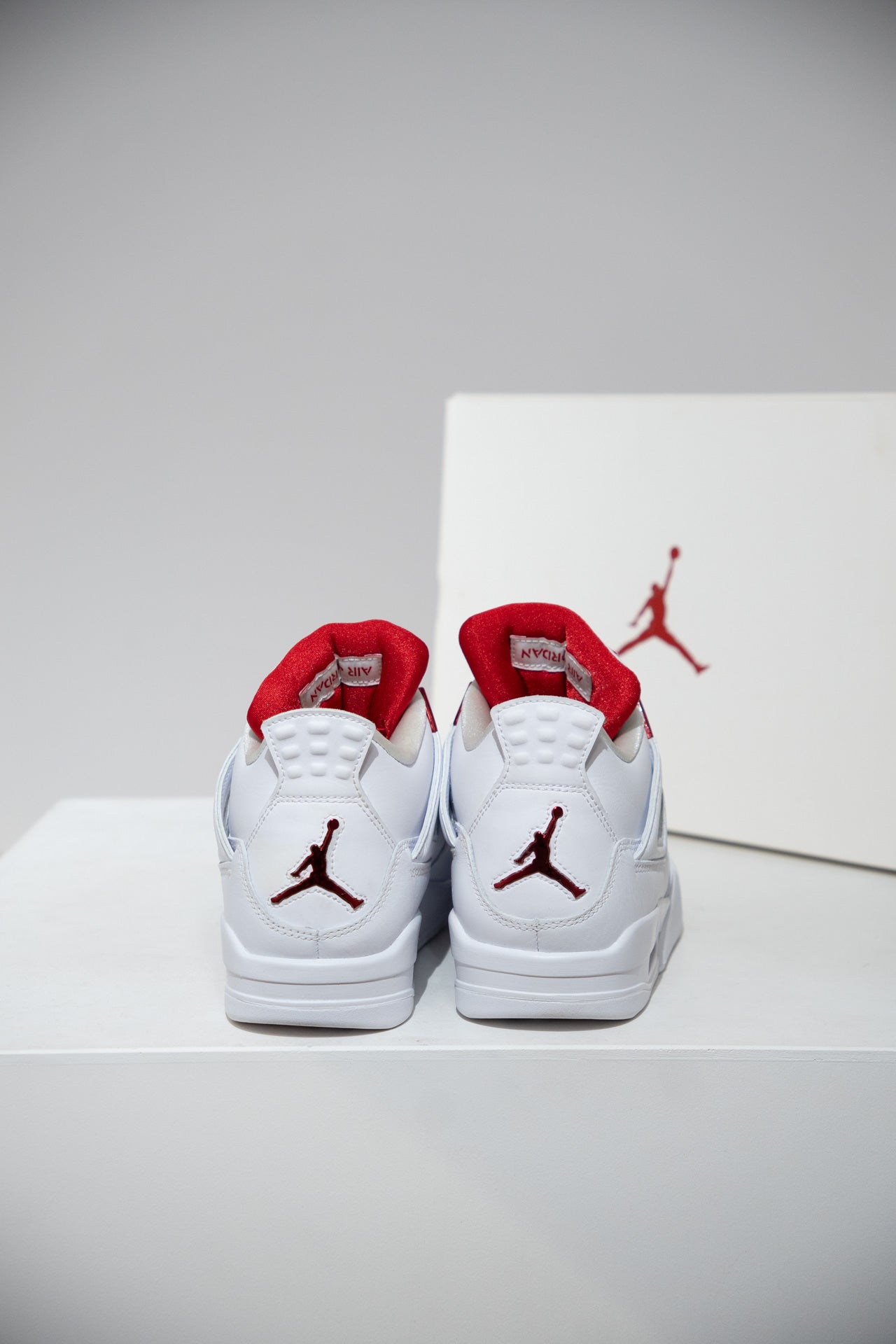 Jordan 4 Metallic Red (Taille 40)