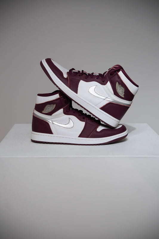 Jordan 1 High Bordeaux (Taille 44)