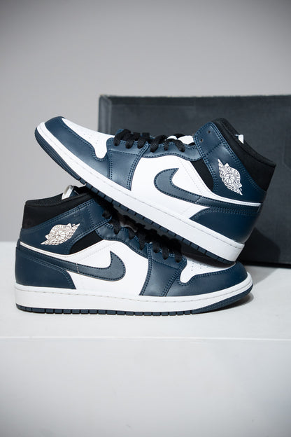 Jordan 1 Mid Armory Navy (Taille 41)