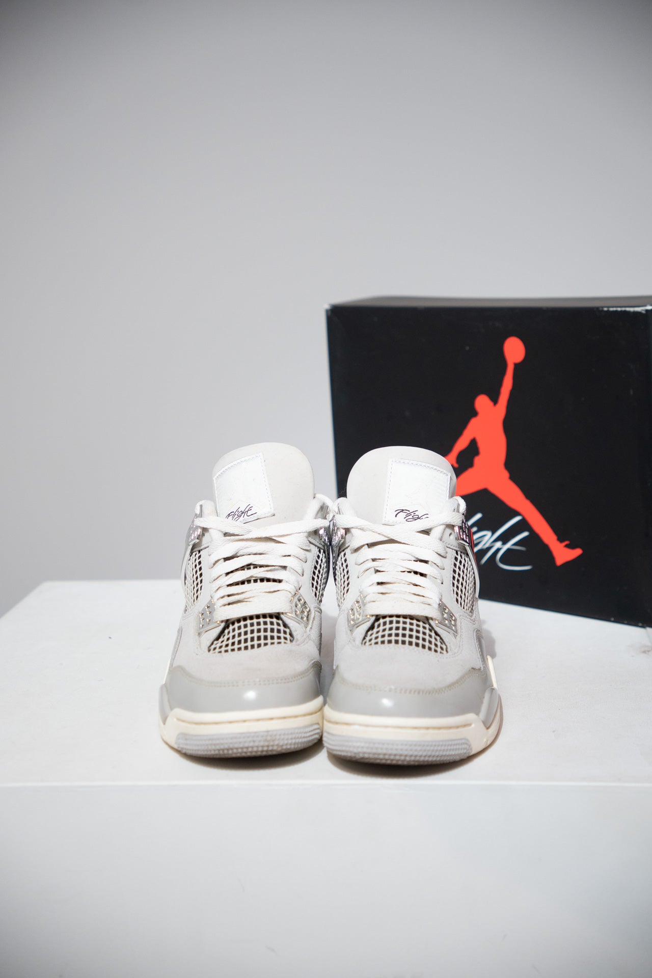 Jordan 4 Frozen Moments (Taille 38,5)
