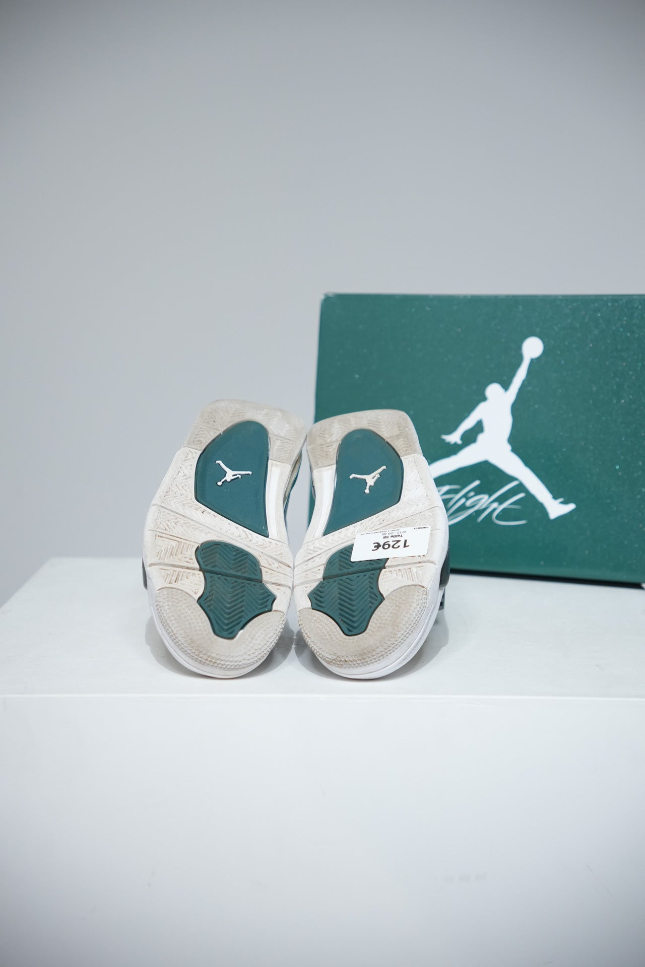 Jordan 4 Oxydized Green GS (Taille 38)