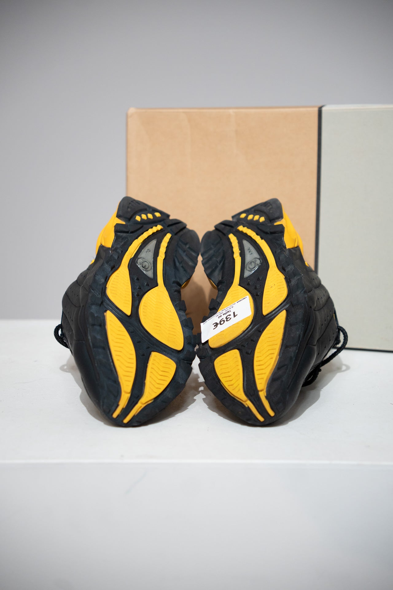 Nocta Hot Step Terra University Gold (Taille 40)