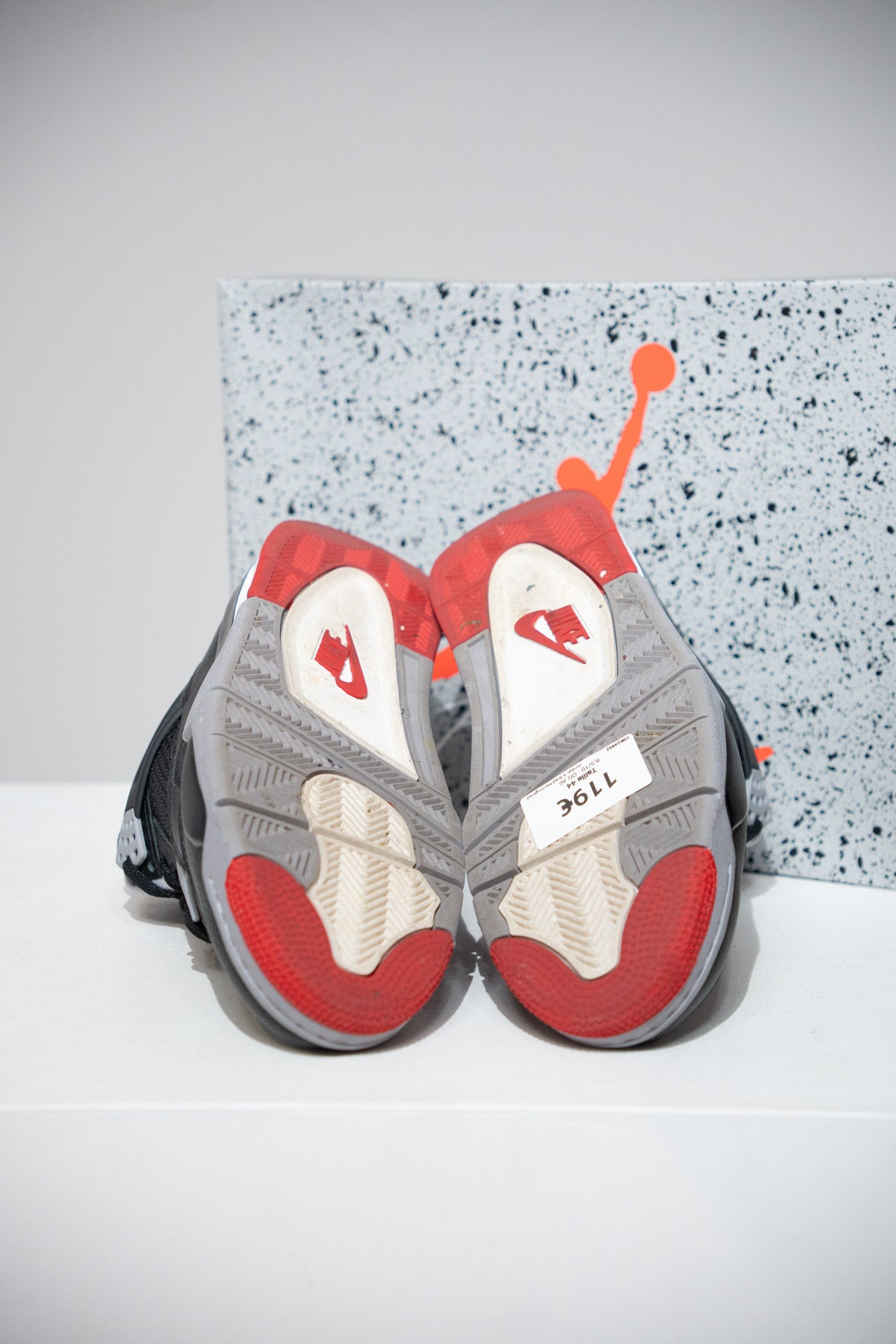 Jordan 4 Bred Reimagined (Taille 44)