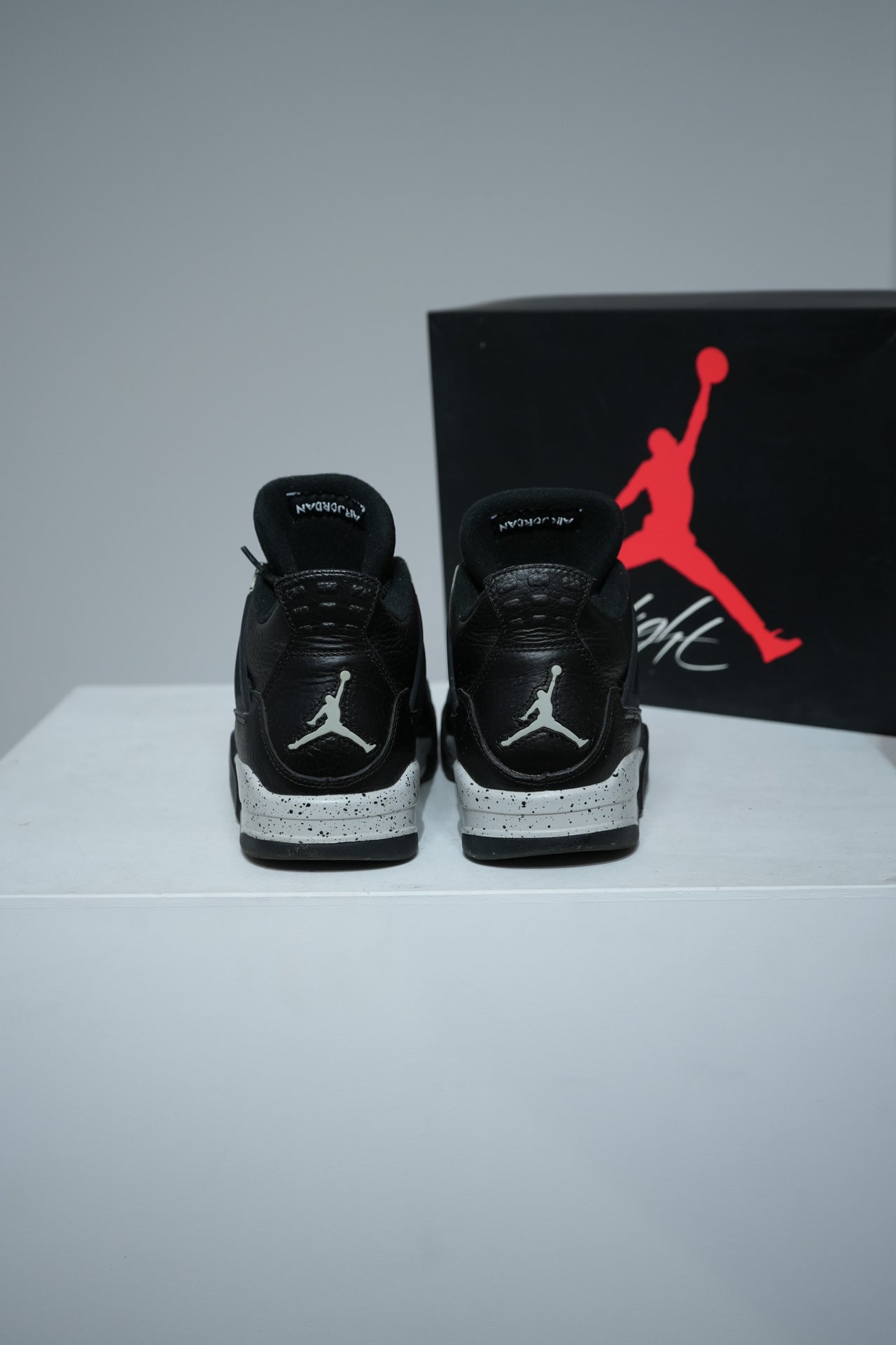 Jordan 4 Oreo (Taille 42,5)