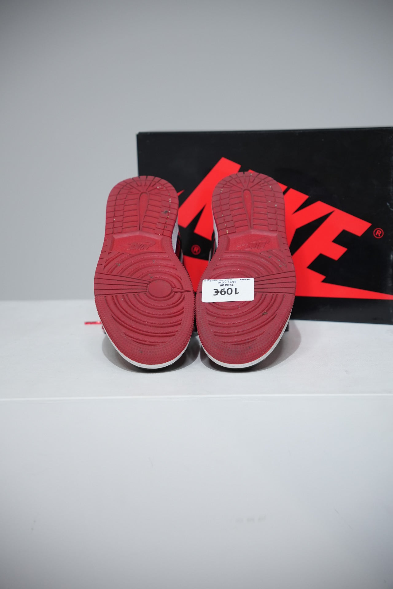 Jordan 1 high Patent Bred GS (Taille 39)