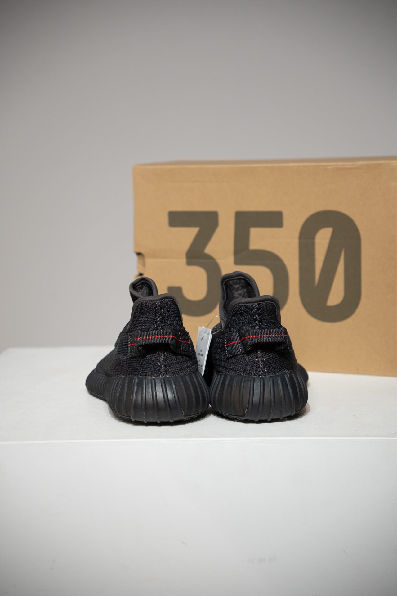 Yeezy 350 V2 Black Non Reflective (Taille 39 1/3)