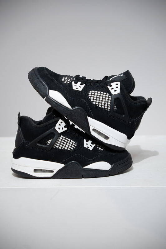 Jordan 4 White Thunder GS (Taille 36)