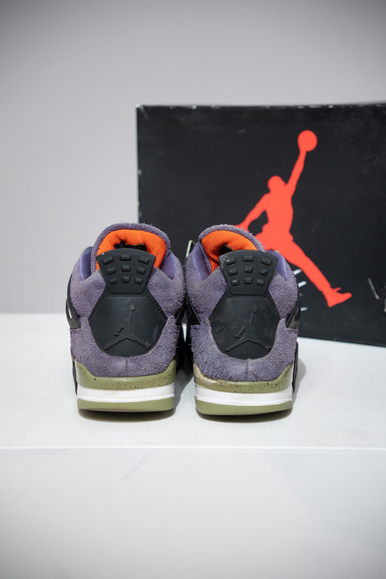 Jordan 4 Canyon purple (Taille 42,5)
