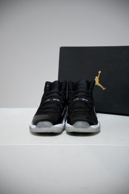 Jordan 11 SpaceJam GS (Taille 40)