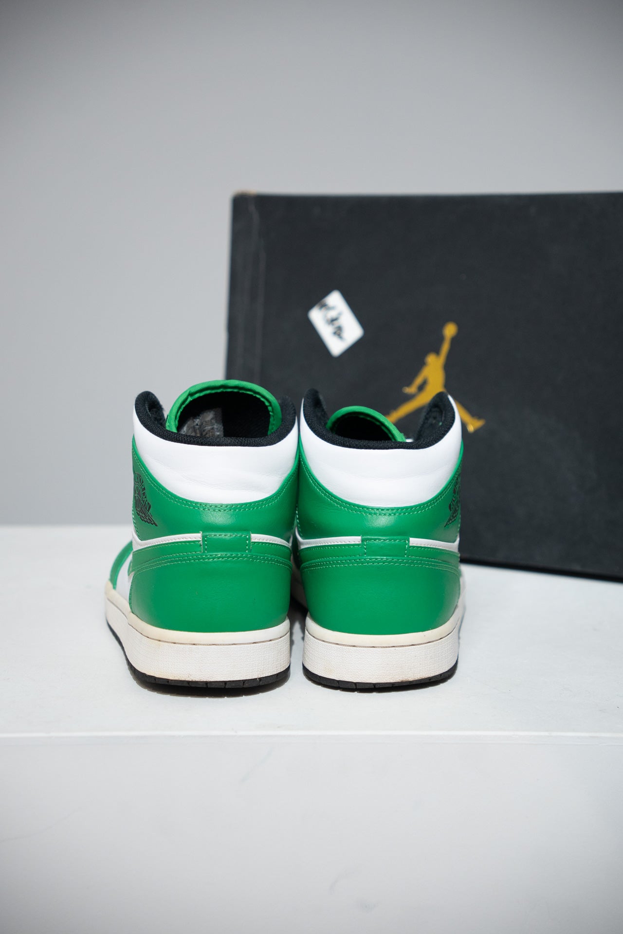 Jordan 1 Mid Lucky Green (Taille 44)
