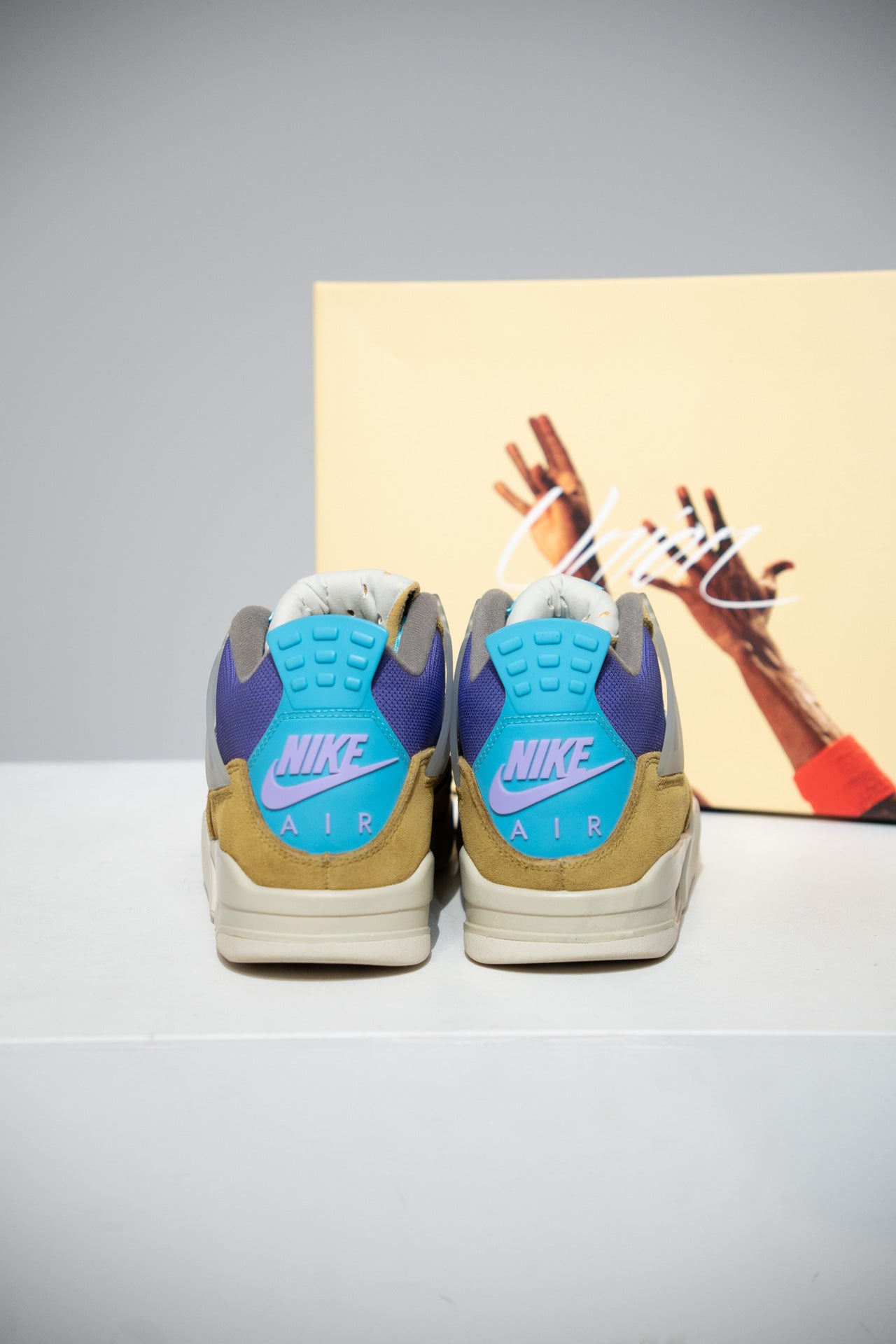 Jordan 4 Union Desert Moss (Taille 42)